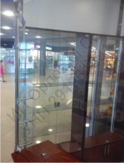 стеклянная витрина